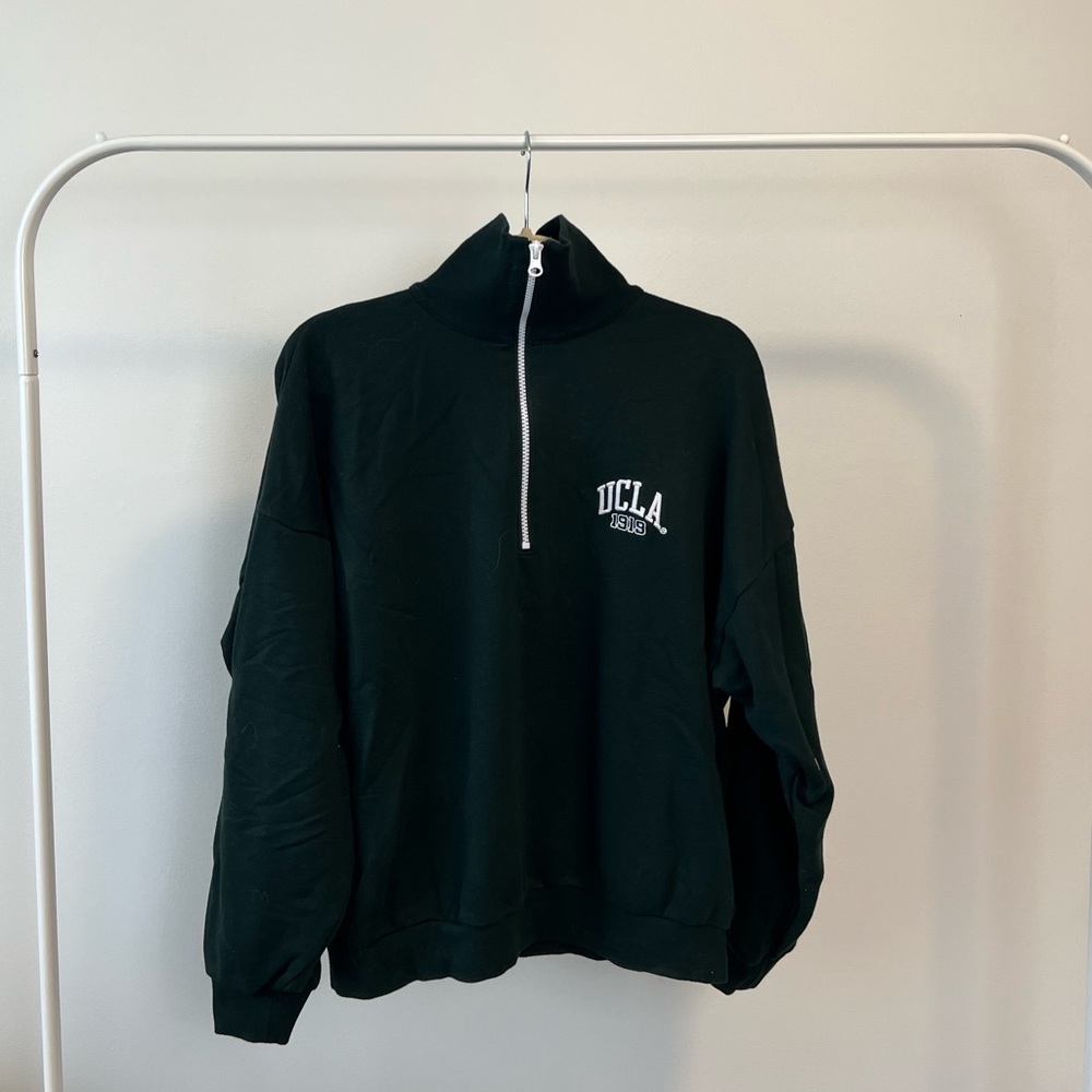 H&M UCLA half zip long sleeve shirt size S